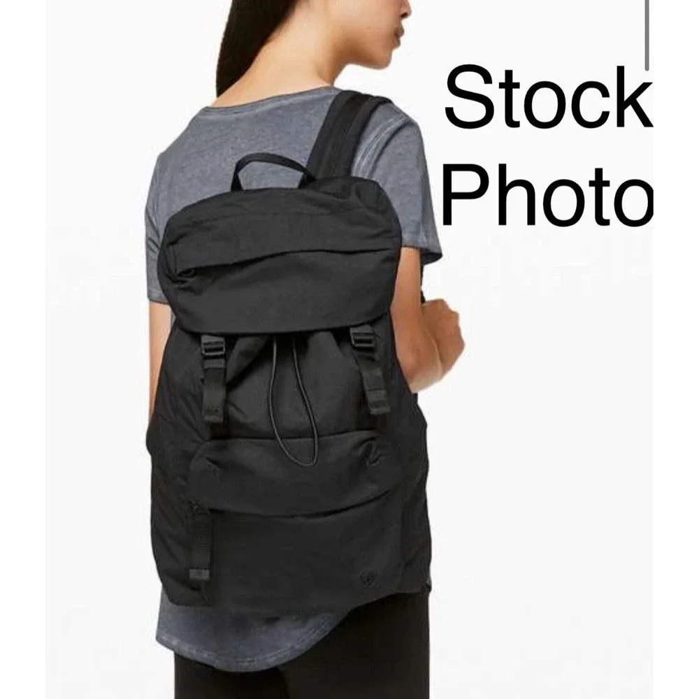 lululemon athletica small rip